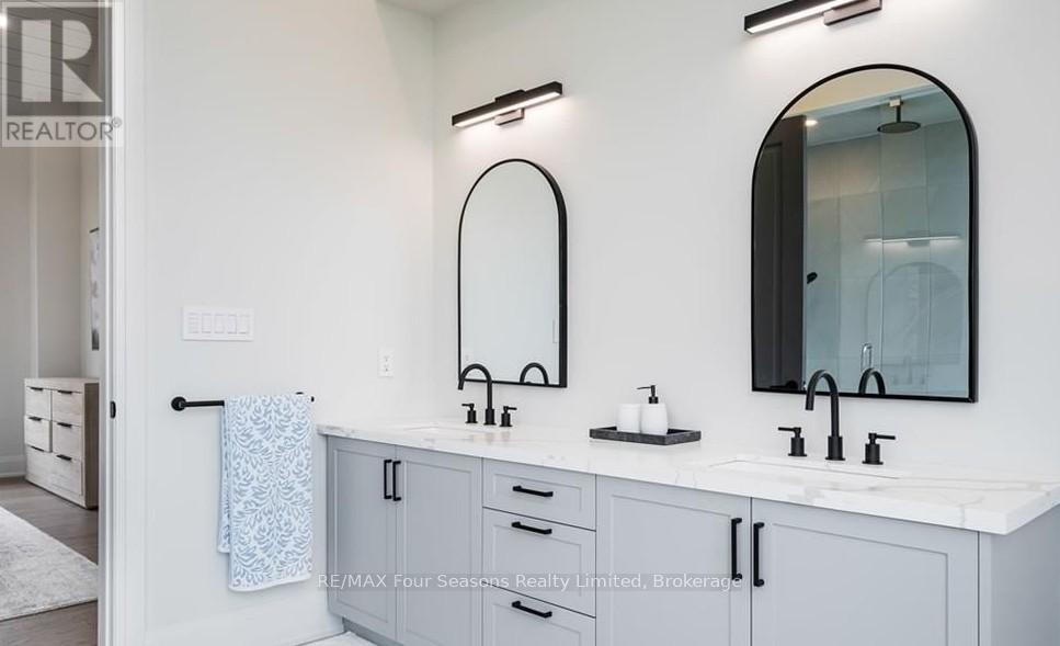 132 Dorothy Drive, Blue Mountains, Ontario  N0H 2P0 - Photo 20 - X12572496