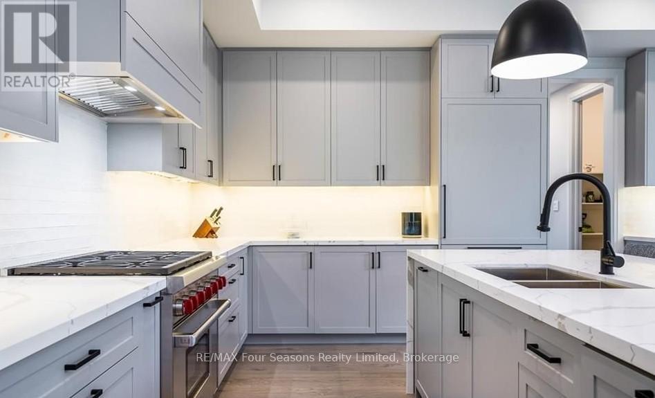 132 Dorothy Drive, Blue Mountains, Ontario  N0H 2P0 - Photo 7 - X12572496