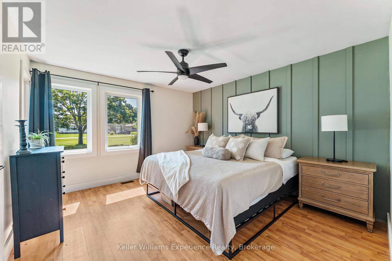 110 Mary Avenue, Georgian Bluffs, Ontario  N4K 5N5 - Photo 16 - X12572508