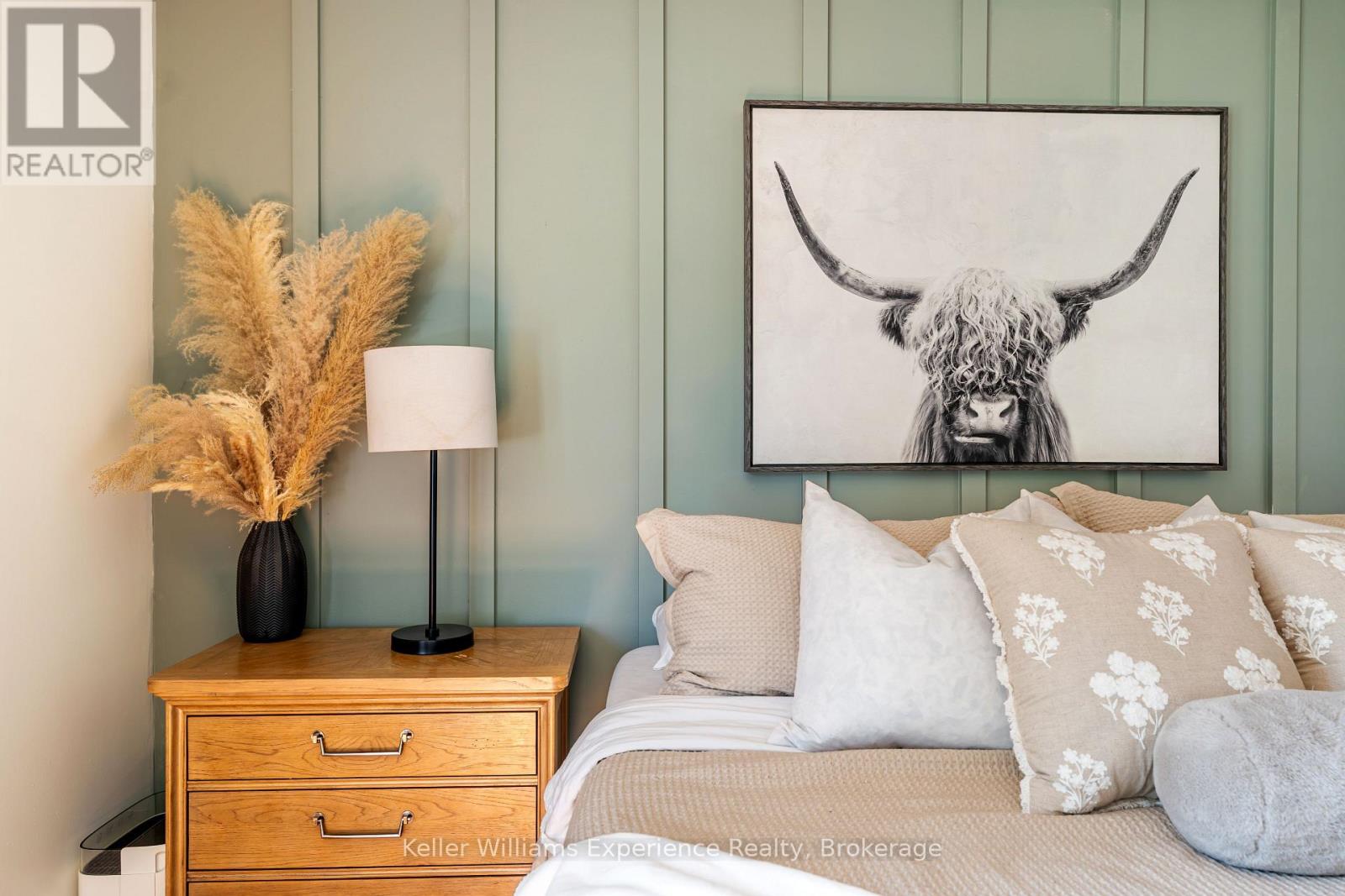 110 Mary Avenue, Georgian Bluffs, Ontario  N4K 5N5 - Photo 17 - X12572508