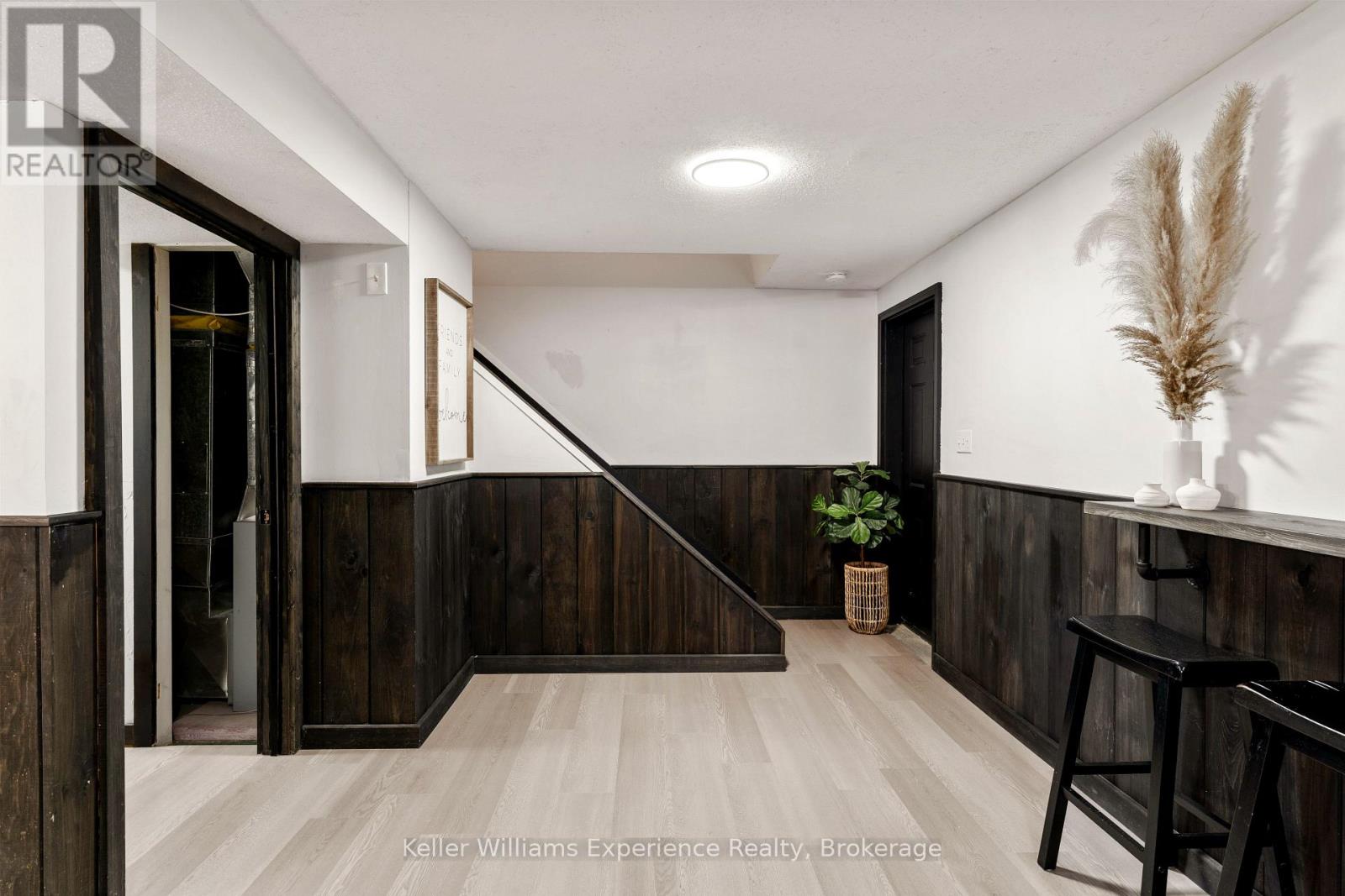 110 Mary Avenue, Georgian Bluffs, Ontario  N4K 5N5 - Photo 24 - X12572508