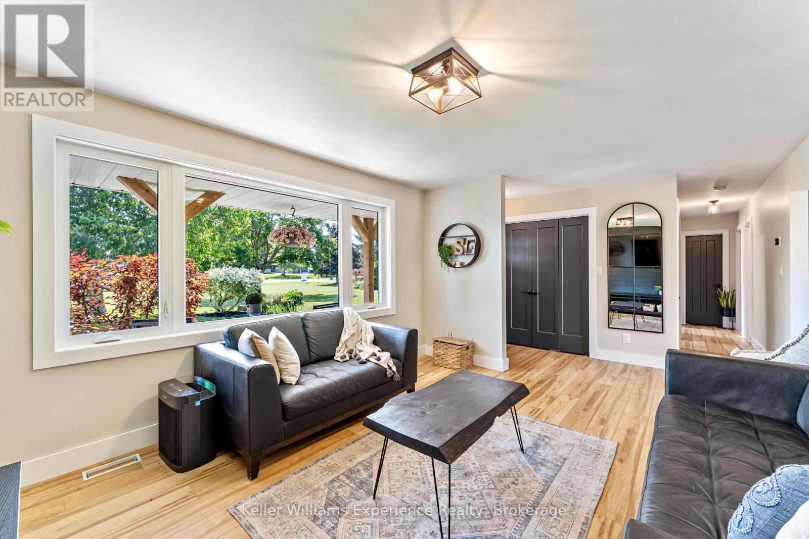 110 Mary Avenue, Georgian Bluffs, Ontario  N4K 5N5 - Photo 6 - X12572508