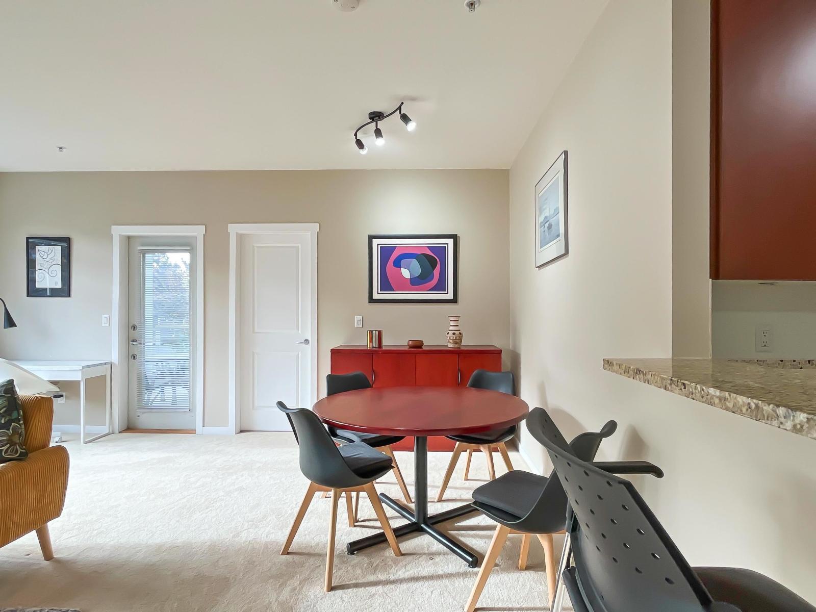 207 15299 17a Avenue, Surrey, British Columbia  V4A 1V4 - Photo 8 - R3069614