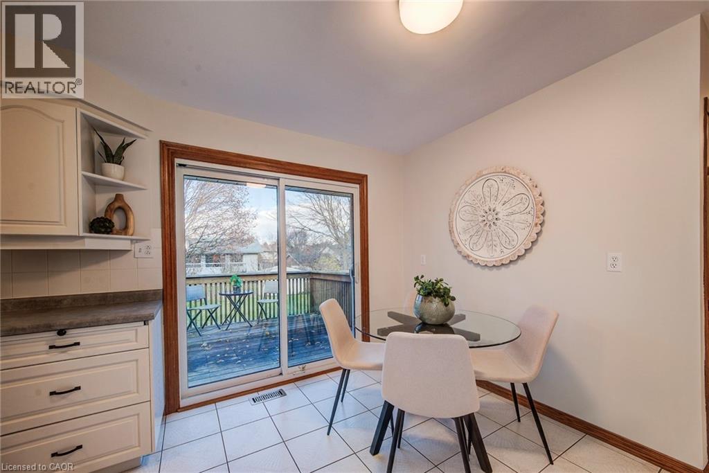 28 Peachwood Court, Kitchener, Ontario  N2B 1S6 - Photo 8 - 40790048