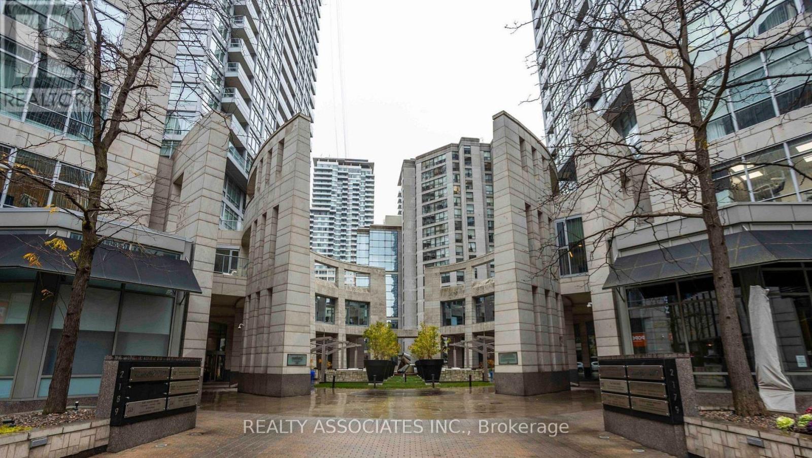 2704 - 2191 Yonge Street, Toronto, Ontario  M4S 2B1 - Photo 2 - C12572388