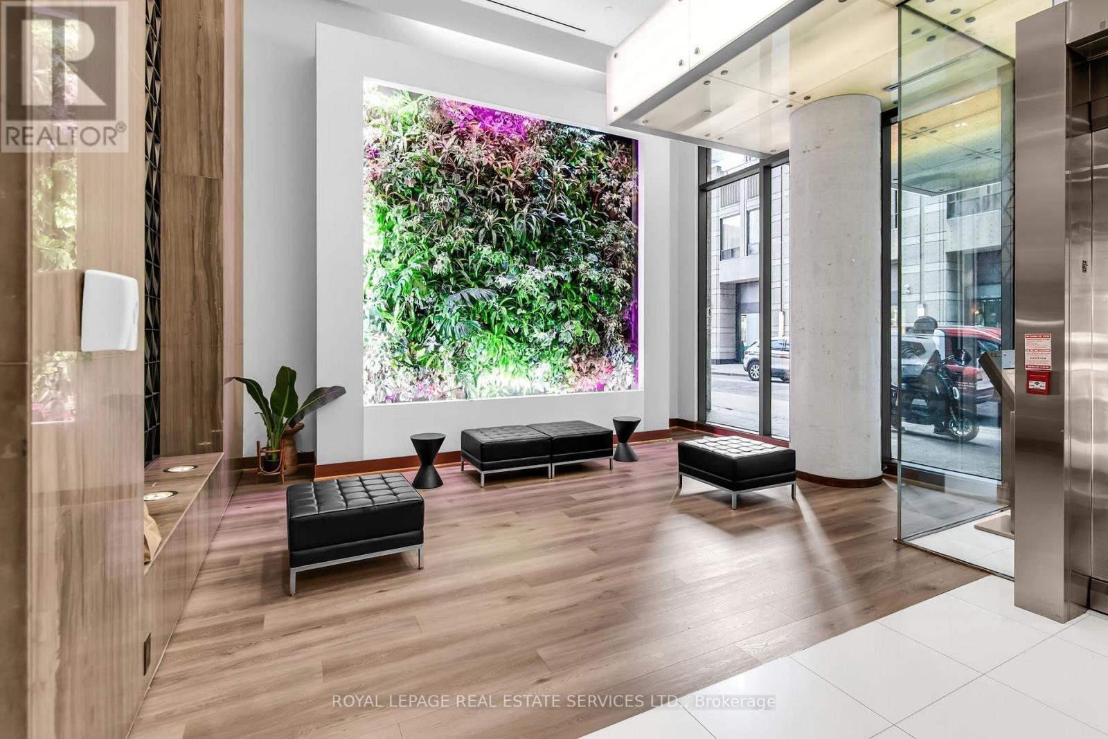 403 - 8 Mercer Street, Toronto, Ontario  M5V 0C4 - Photo 30 - C12572406