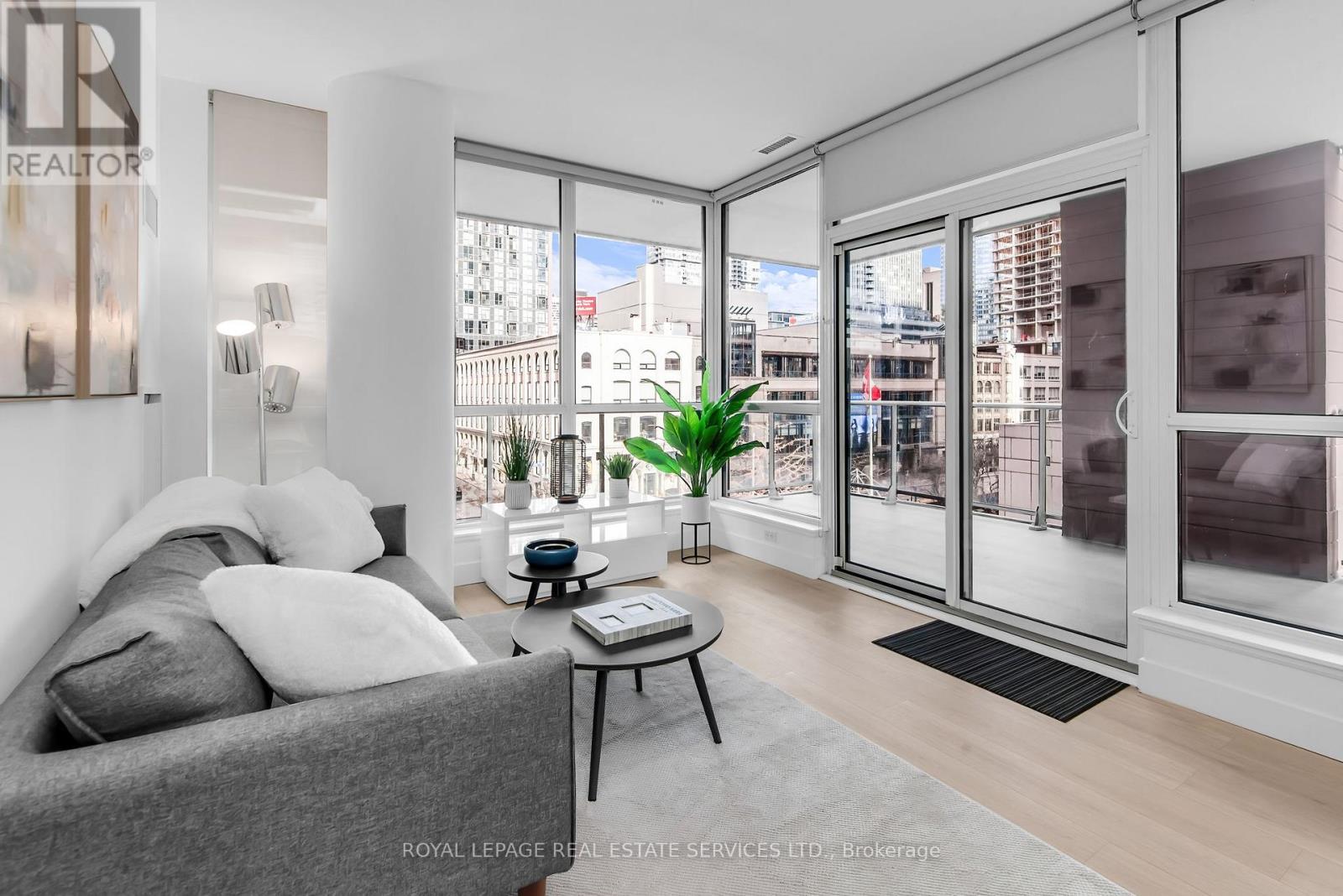 403 - 8 Mercer Street, Toronto, Ontario  M5V 0C4 - Photo 8 - C12572406