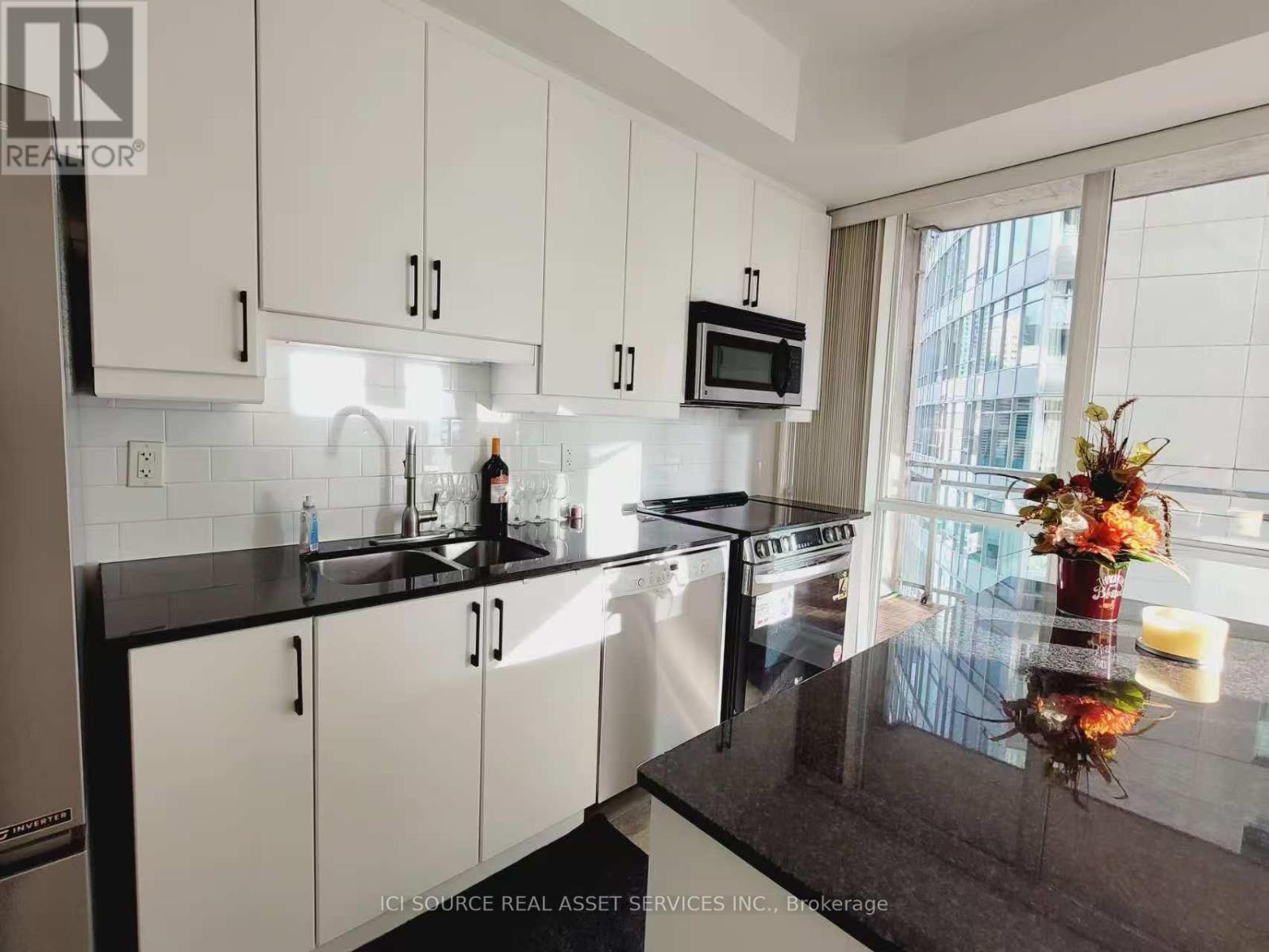 1305 - 220 Victoria Street, Toronto, Ontario  M5B 2R6 - Photo 11 - C12572436