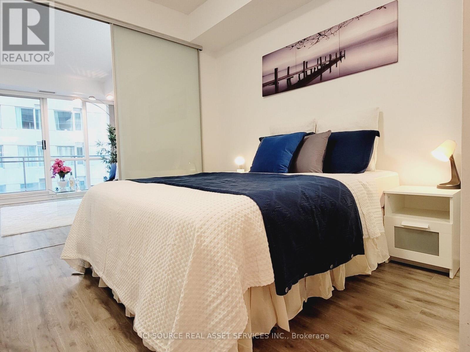 1305 - 220 Victoria Street, Toronto, Ontario  M5B 2R6 - Photo 13 - C12572436