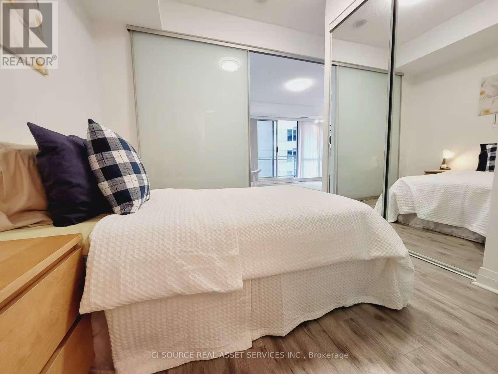 1305 - 220 Victoria Street, Toronto, Ontario  M5B 2R6 - Photo 17 - C12572436