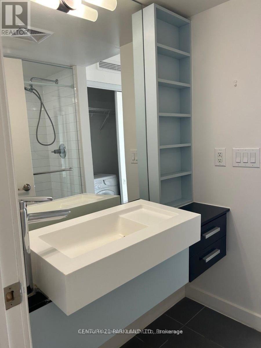 2315 - 38 Dan Leckie Way, Toronto, Ontario  M5V 2V6 - Photo 8 - C12572438