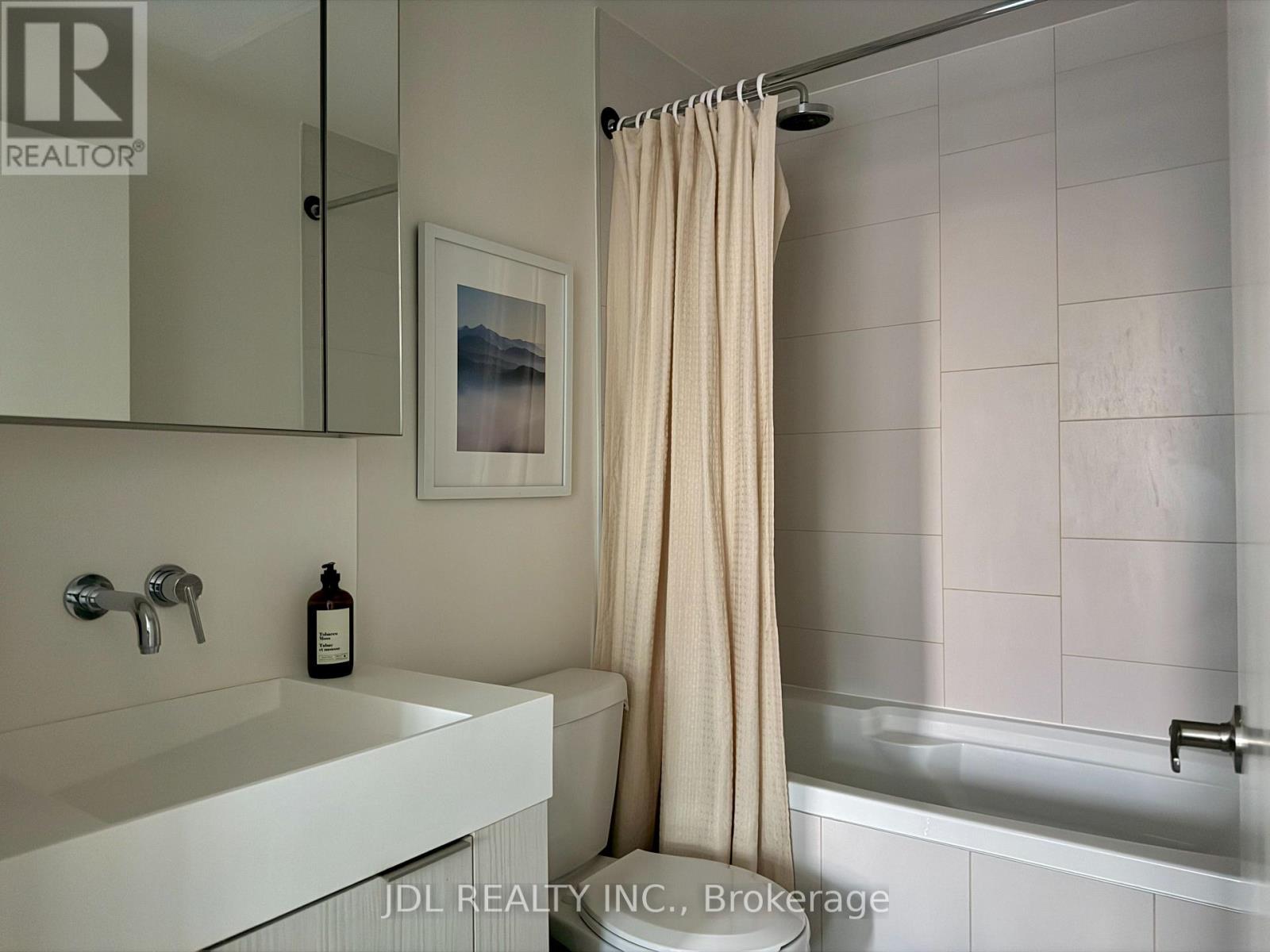 409 - 20 Richardson Street, Toronto, Ontario  M5A 4J9 - Photo 9 - C12572480