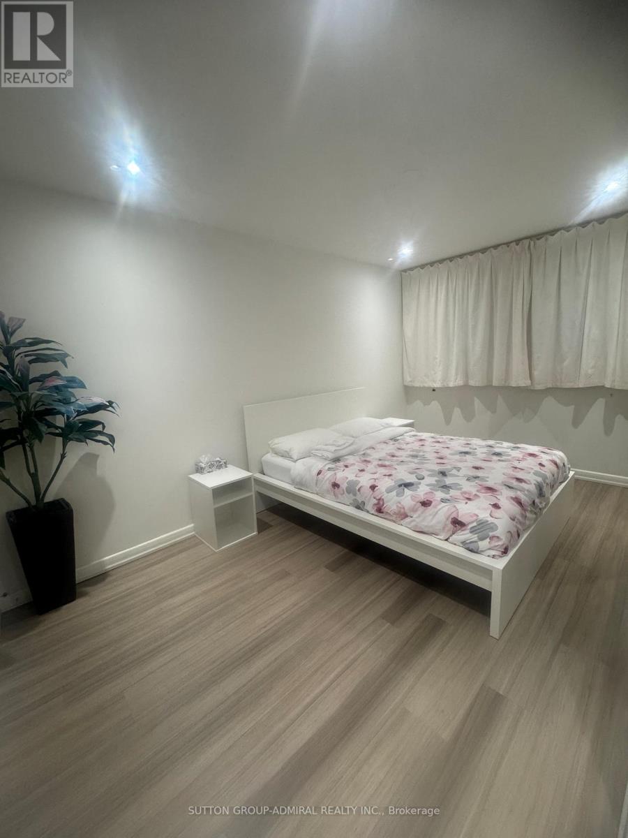 Main - 357 Patricia Avenue, Toronto, Ontario  M2R 2M8 - Photo 5 - C12572494