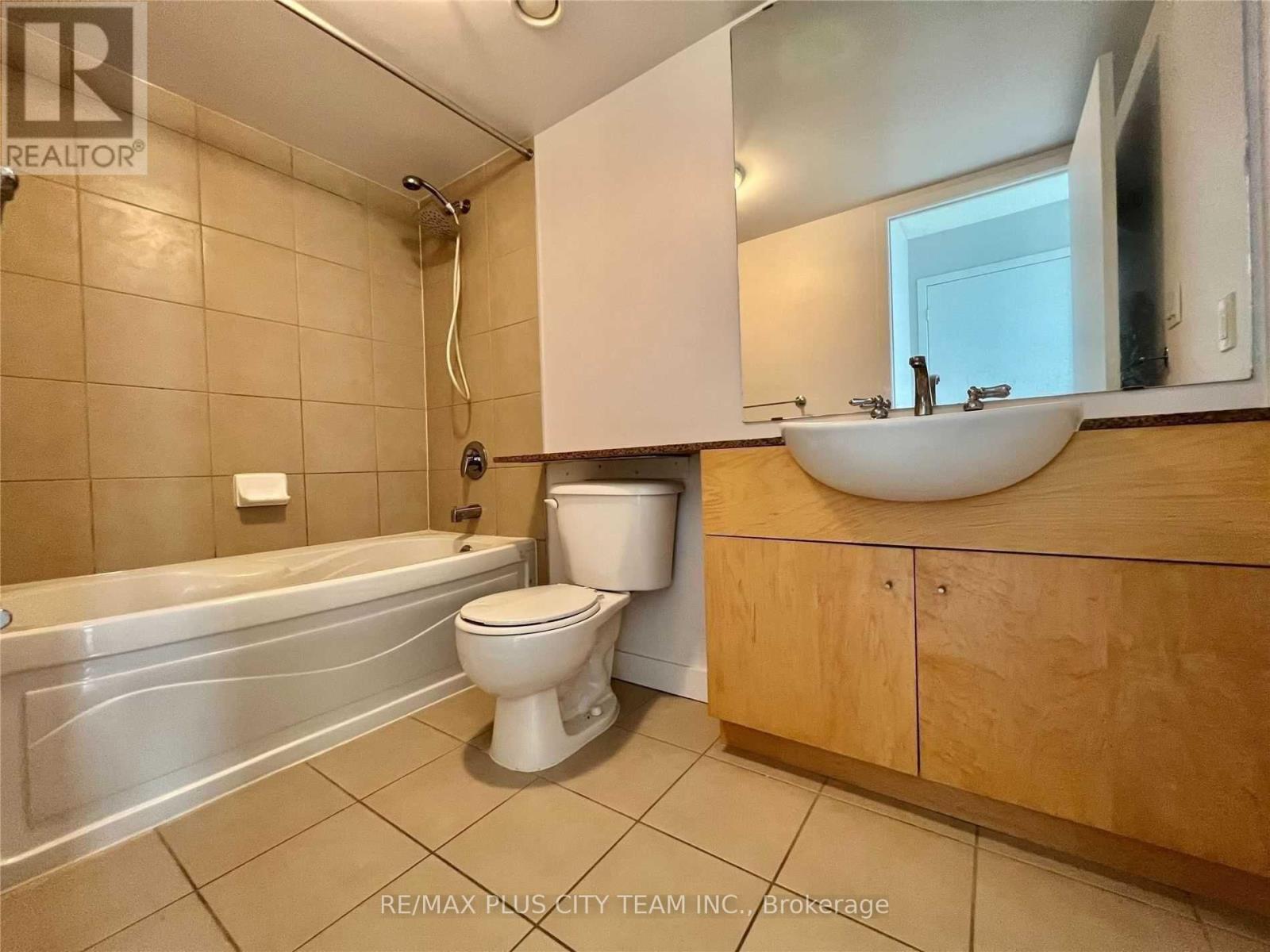 1103 - 381 Front Street W, Toronto, Ontario  M5V 3R8 - Photo 15 - C12572514