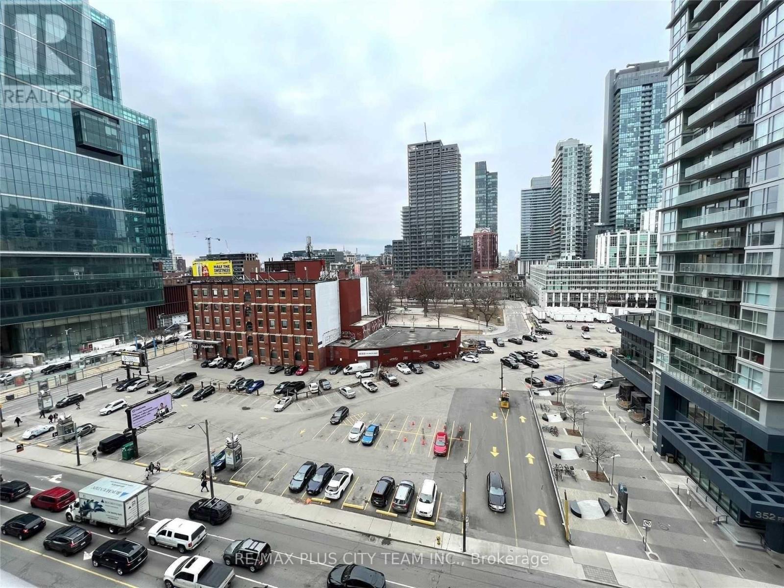 1103 - 381 Front Street W, Toronto, Ontario  M5V 3R8 - Photo 17 - C12572514