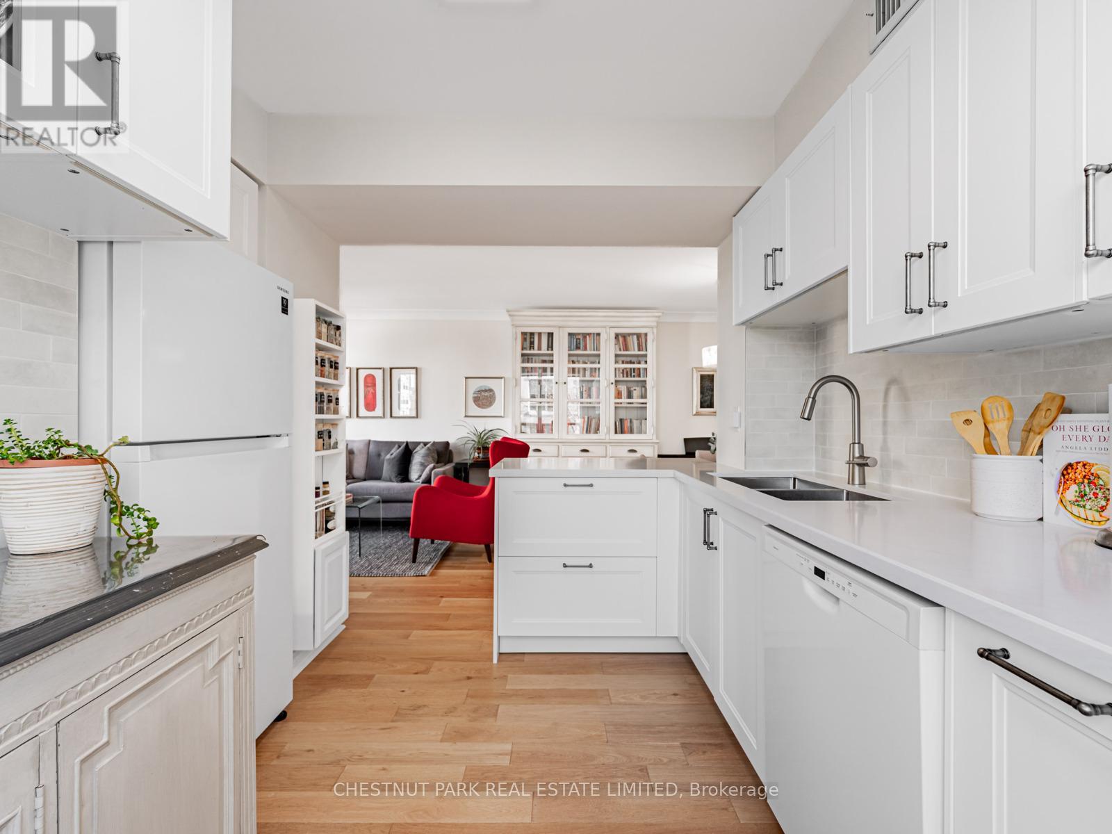 505 - 253 Merton Street, Toronto, Ontario  M4S 1A7 - Photo 6 - C12572558