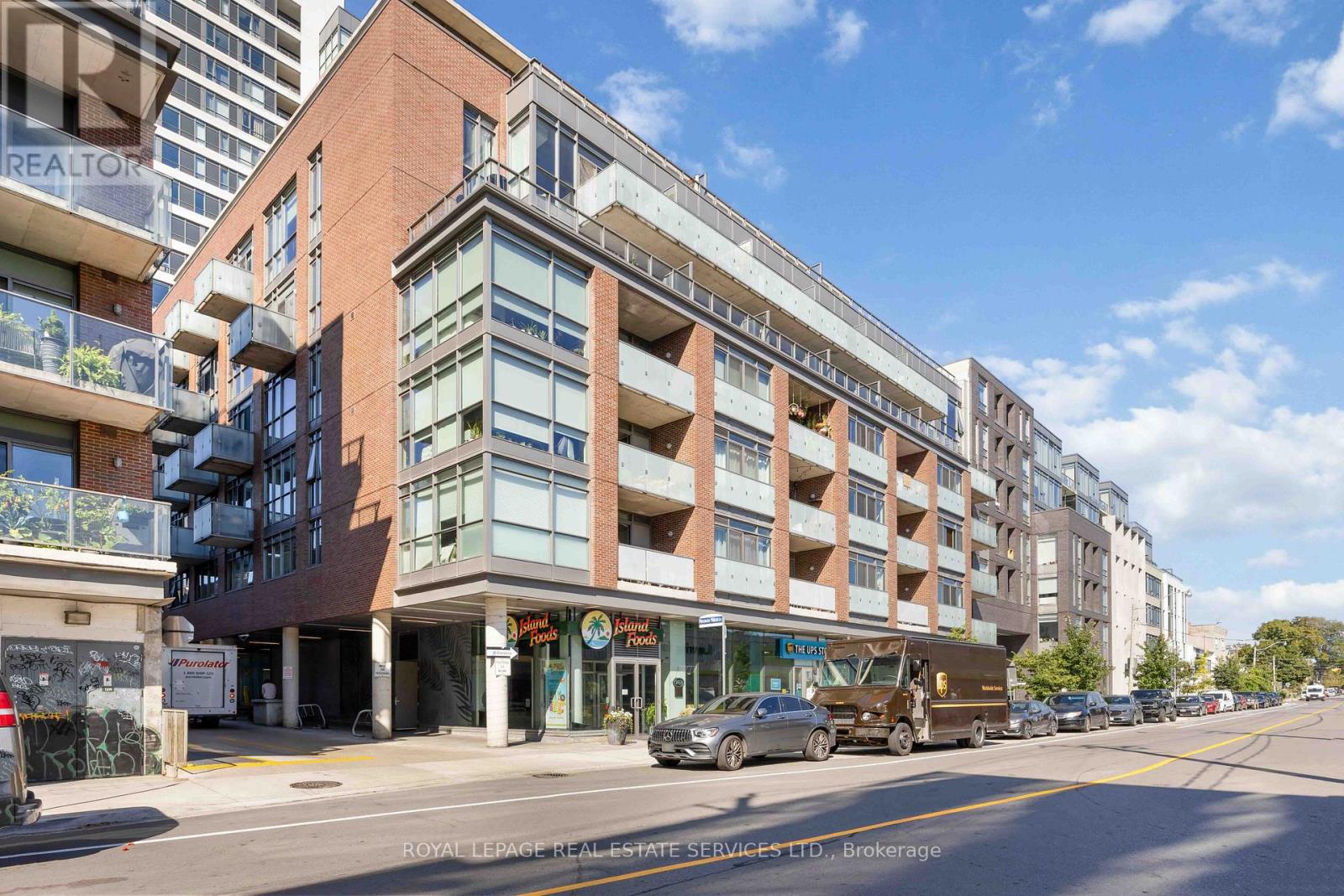 614 - 8 GLADSTONE AVENUE, Toronto, Ontario