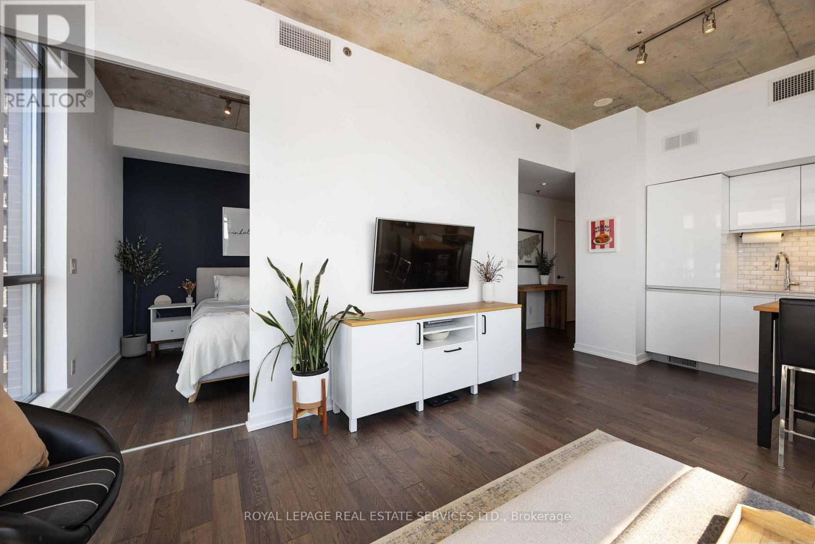 614 - 8 Gladstone Avenue, Toronto, Ontario  M6J 3K6 - Photo 20 - C12572572