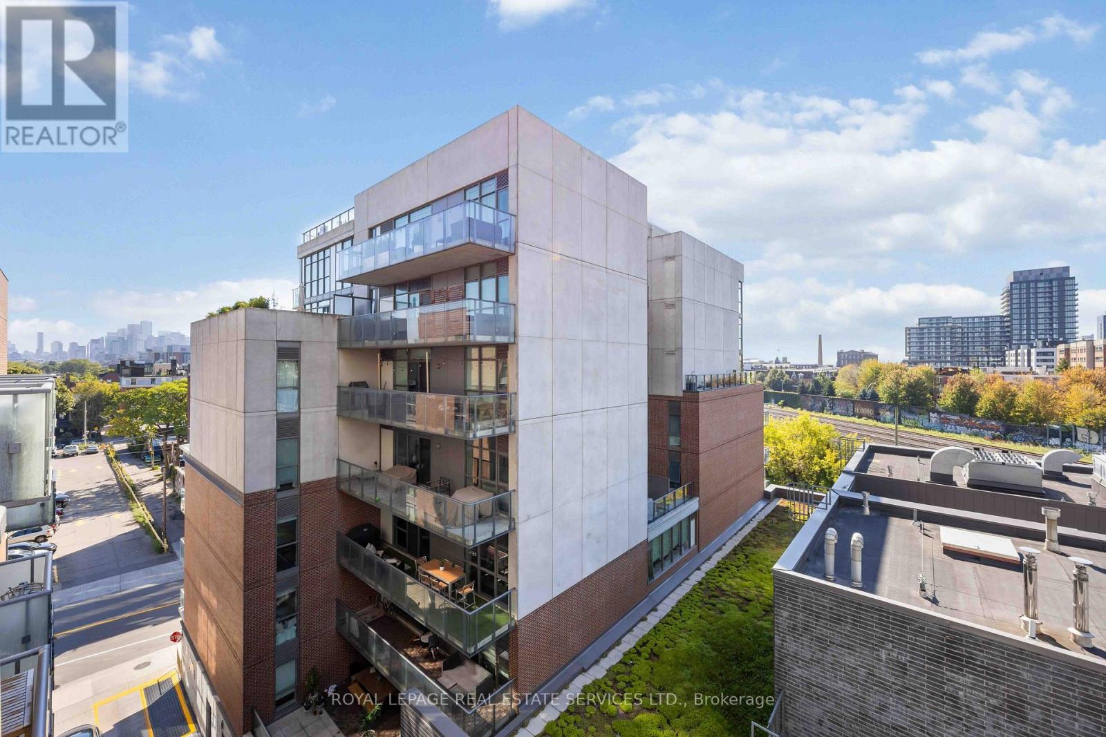 614 - 8 Gladstone Avenue, Toronto, Ontario  M6J 3K6 - Photo 28 - C12572572