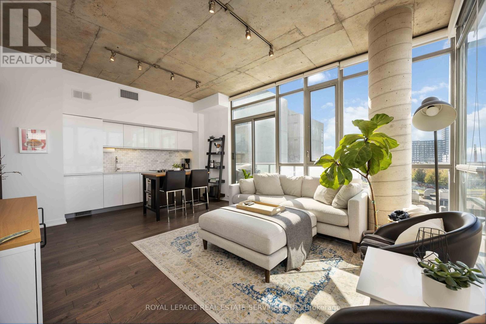 614 - 8 Gladstone Avenue, Toronto, Ontario  M6J 3K6 - Photo 9 - C12572572