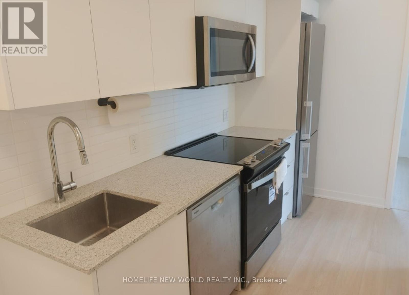 817 - 500 Wilson Avenue, Toronto, Ontario  M3H 0E5 - Photo 3 - C12572574
