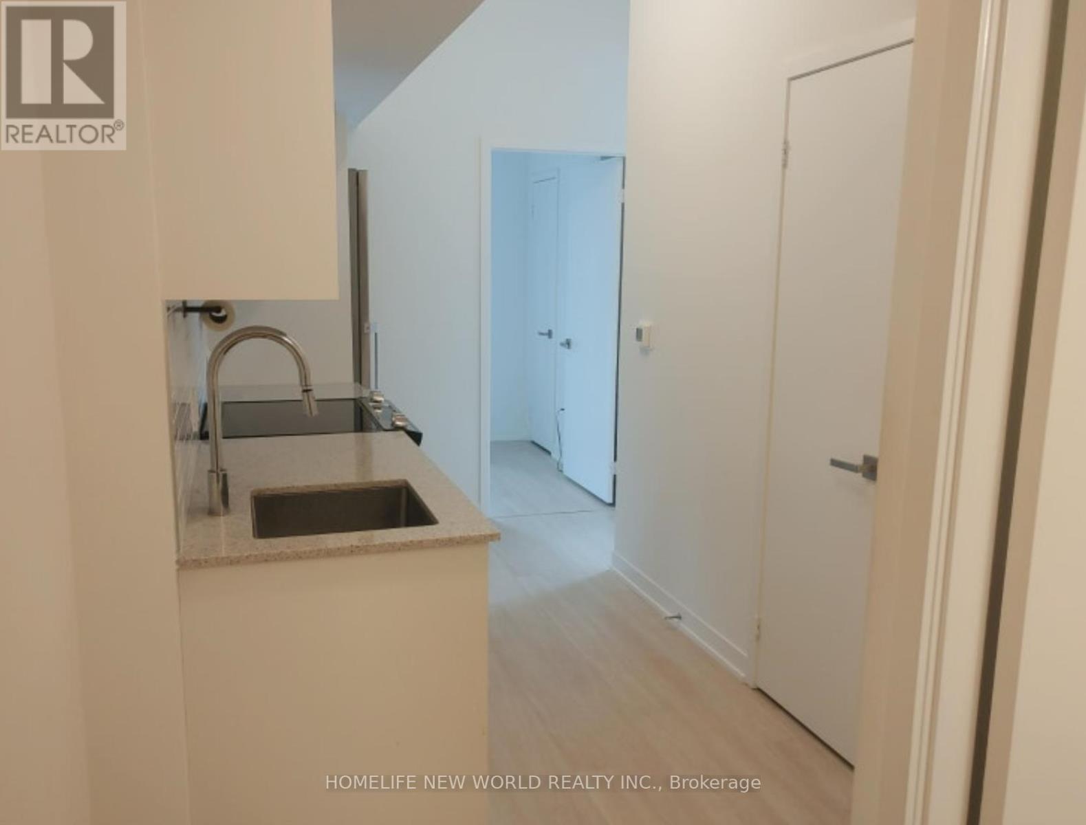 817 - 500 Wilson Avenue, Toronto, Ontario  M3H 0E5 - Photo 4 - C12572574