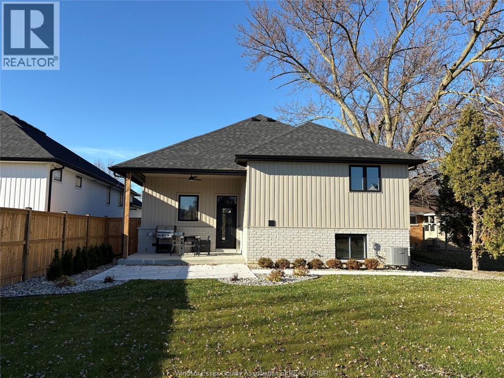 1644 Shawnee Road, Tecumseh, Ontario  N8N 1S5 - Photo 2 - 25028682