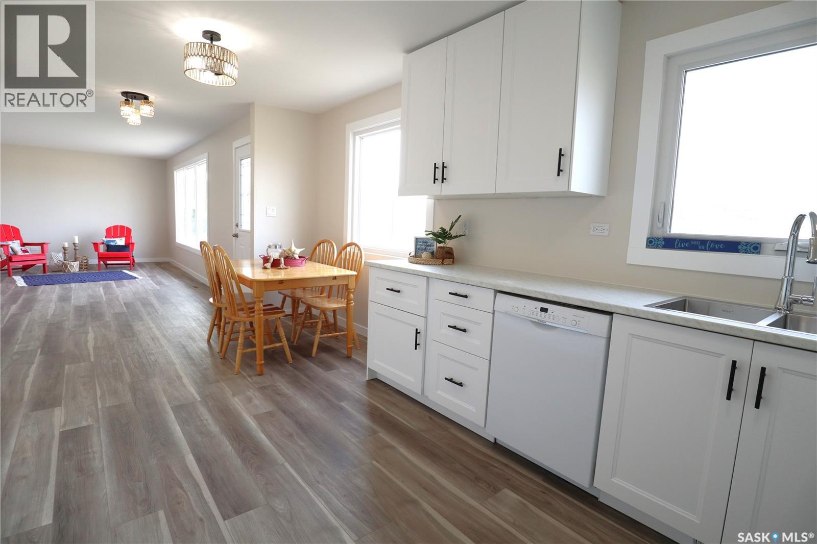 17 Larocque Drive, Katepwa Beach, Saskatchewan  S0G 2Y0 - Photo 13 - SK023560