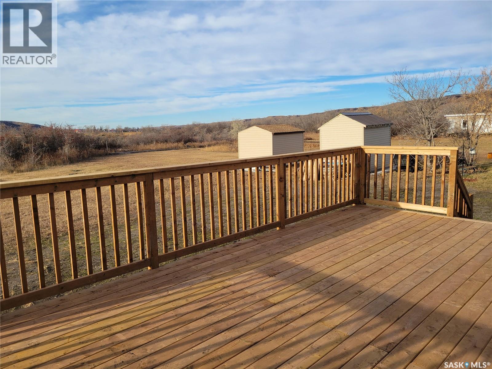 17 Larocque Drive, Katepwa Beach, Saskatchewan  S0G 2Y0 - Photo 3 - SK023560