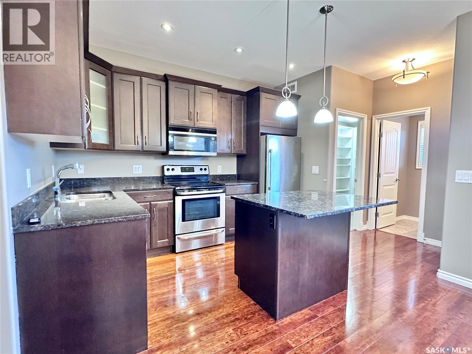 1026 Willowgrove Crescent, Saskatoon, Saskatchewan  S7W 0H7 - Photo 7 - SK024618