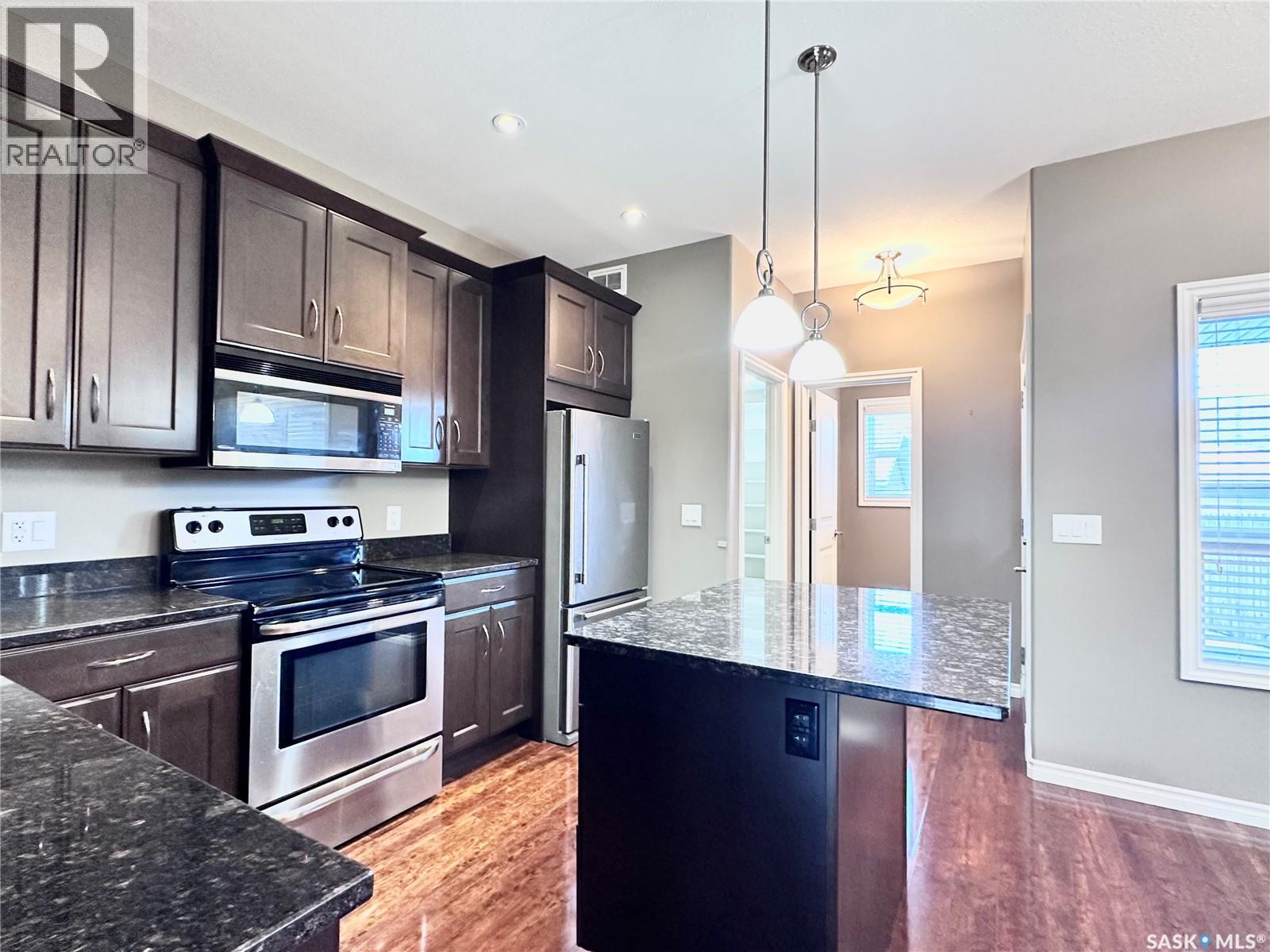 1026 Willowgrove Crescent, Saskatoon, Saskatchewan  S7W 0H7 - Photo 8 - SK024618