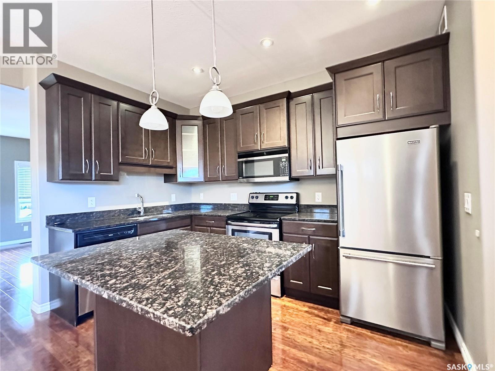 1026 Willowgrove Crescent, Saskatoon, Saskatchewan  S7W 0H7 - Photo 9 - SK024618