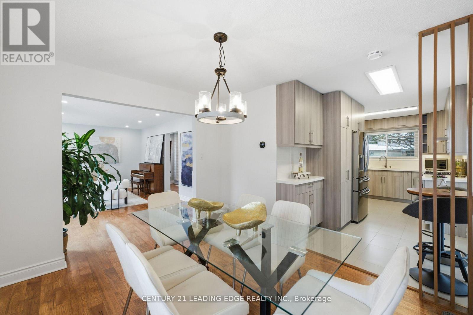 110 Holliday Drive, Whitby, Ontario  L1P 1G5 - Photo 12 - E12572426