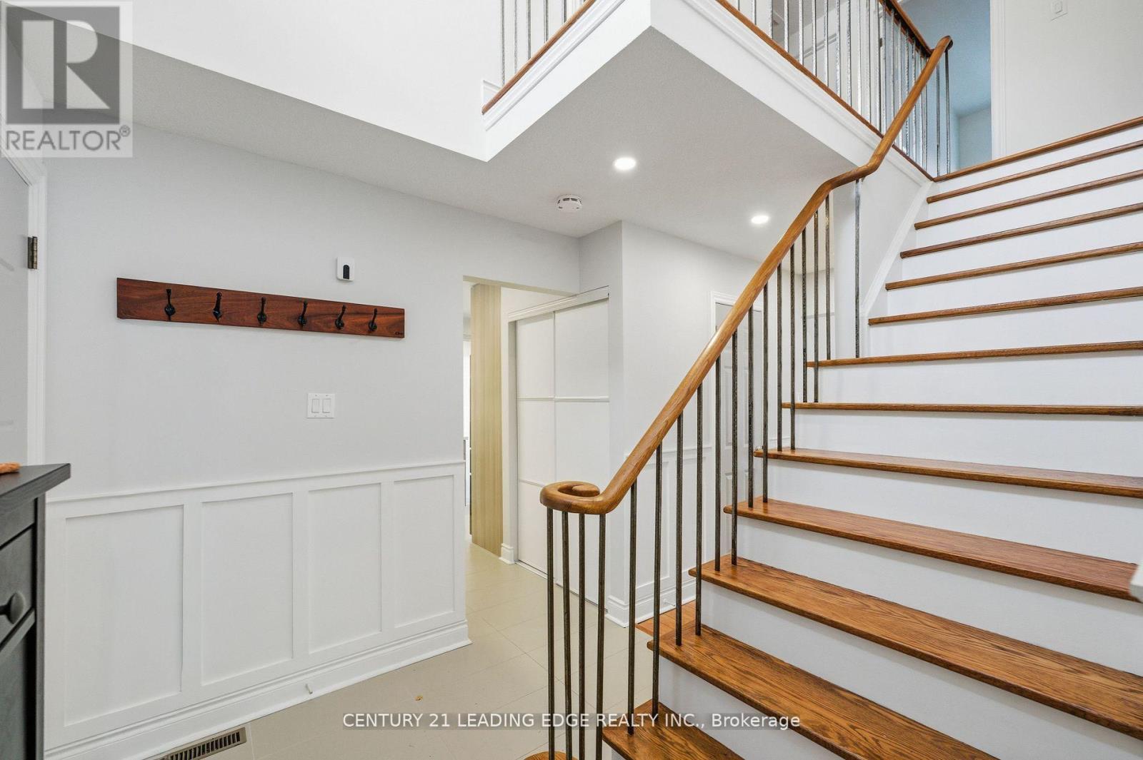 110 Holliday Drive, Whitby, Ontario  L1P 1G5 - Photo 20 - E12572426