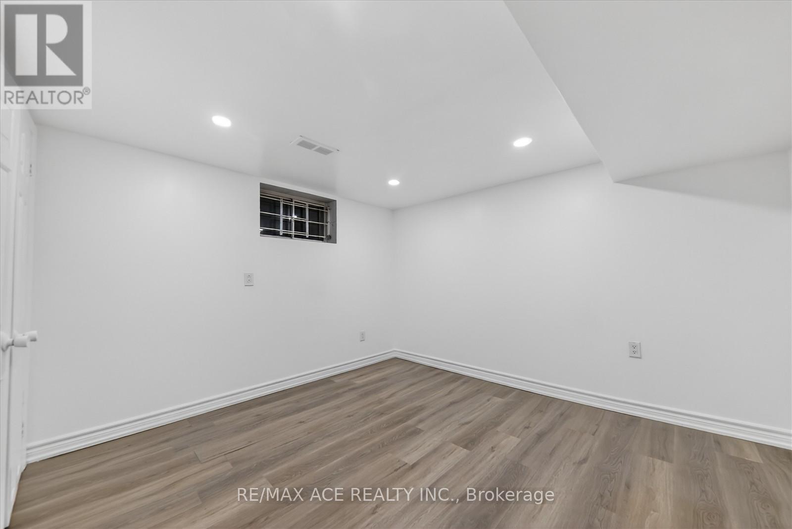 3 Macey Avenue, Toronto, Ontario  M1L 2T6 - Photo 31 - E12572450