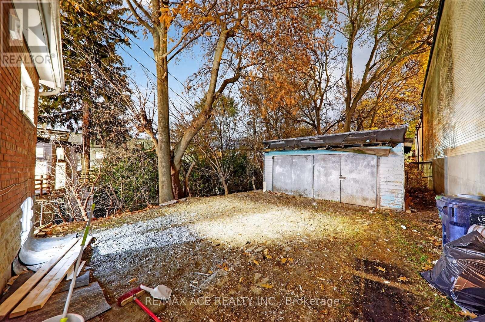 3 Macey Avenue, Toronto, Ontario  M1L 2T6 - Photo 34 - E12572450