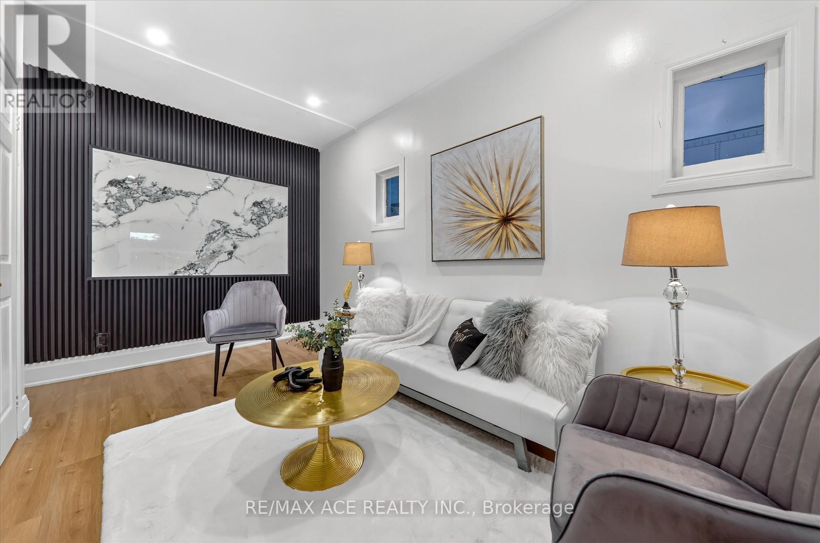 3 Macey Avenue, Toronto, Ontario  M1L 2T6 - Photo 6 - E12572450