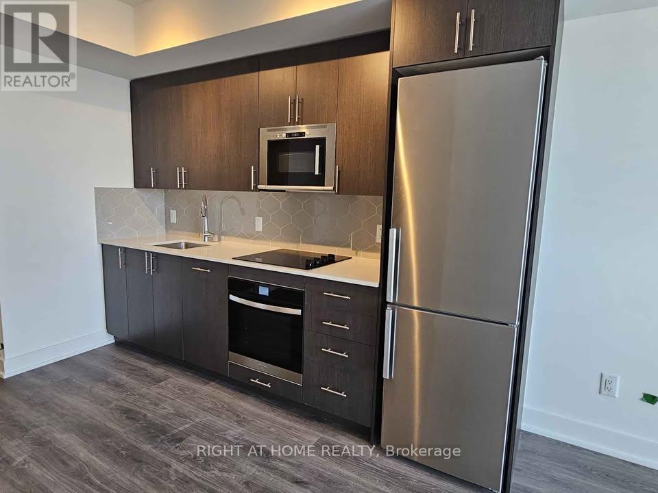 602 - 2545 Simcoe Street N, Oshawa, Ontario  L1L 0W3 - Photo 2 - E12572566