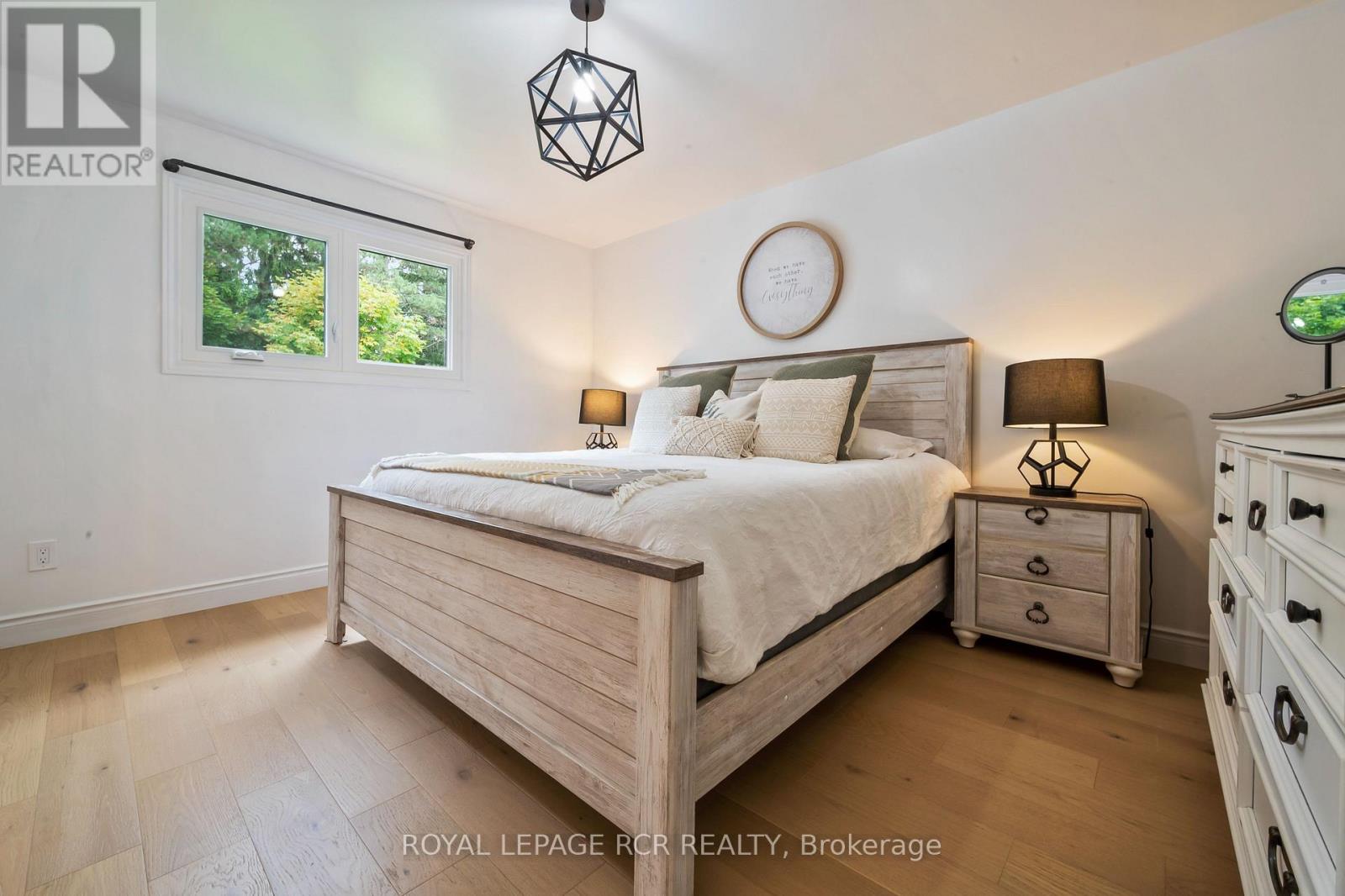 22 Arlow Road, Caledon, Ontario  L7K 0A5 - Photo 14 - W12380886