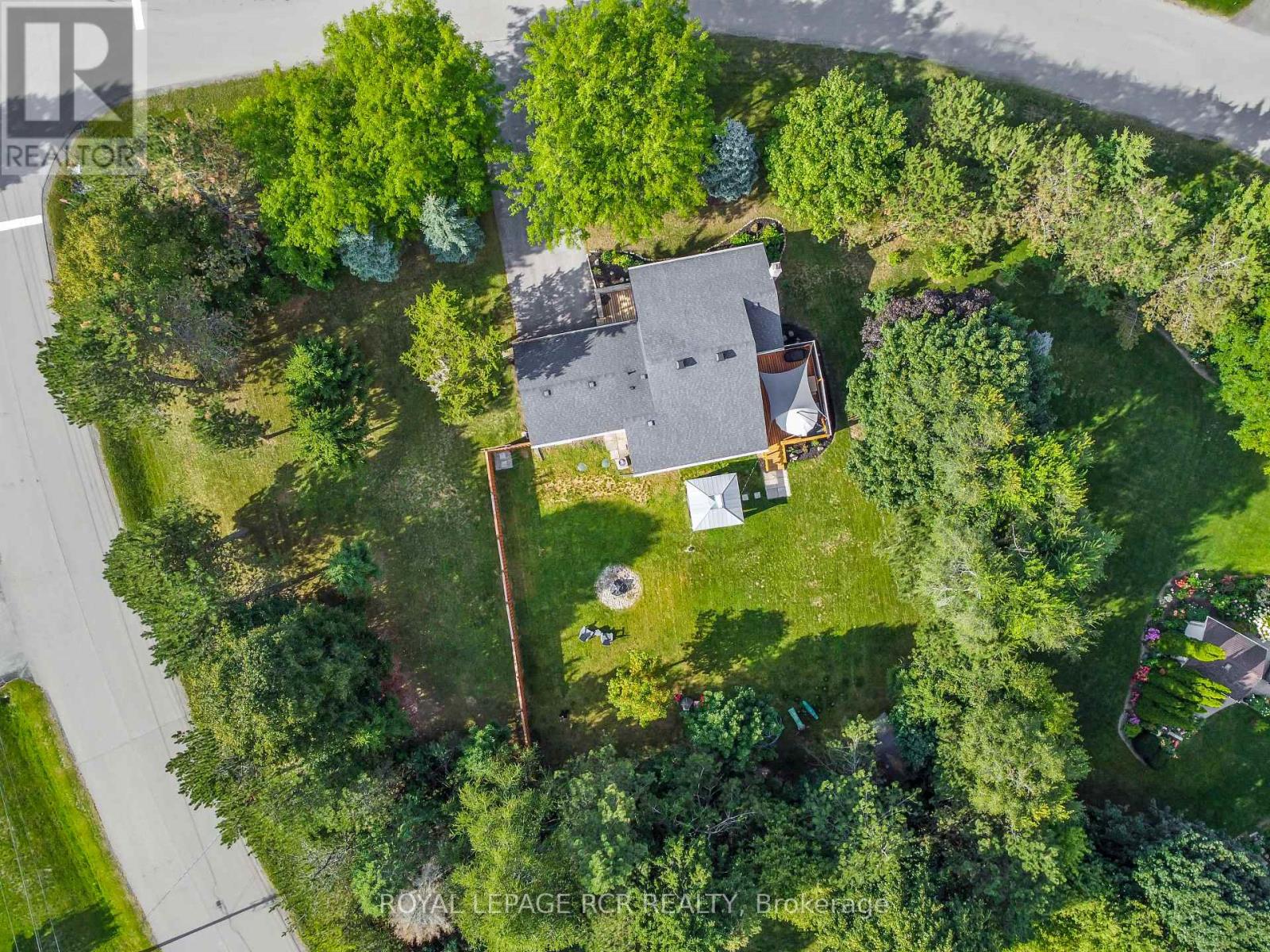 22 Arlow Road, Caledon, Ontario  L7K 0A5 - Photo 2 - W12380886