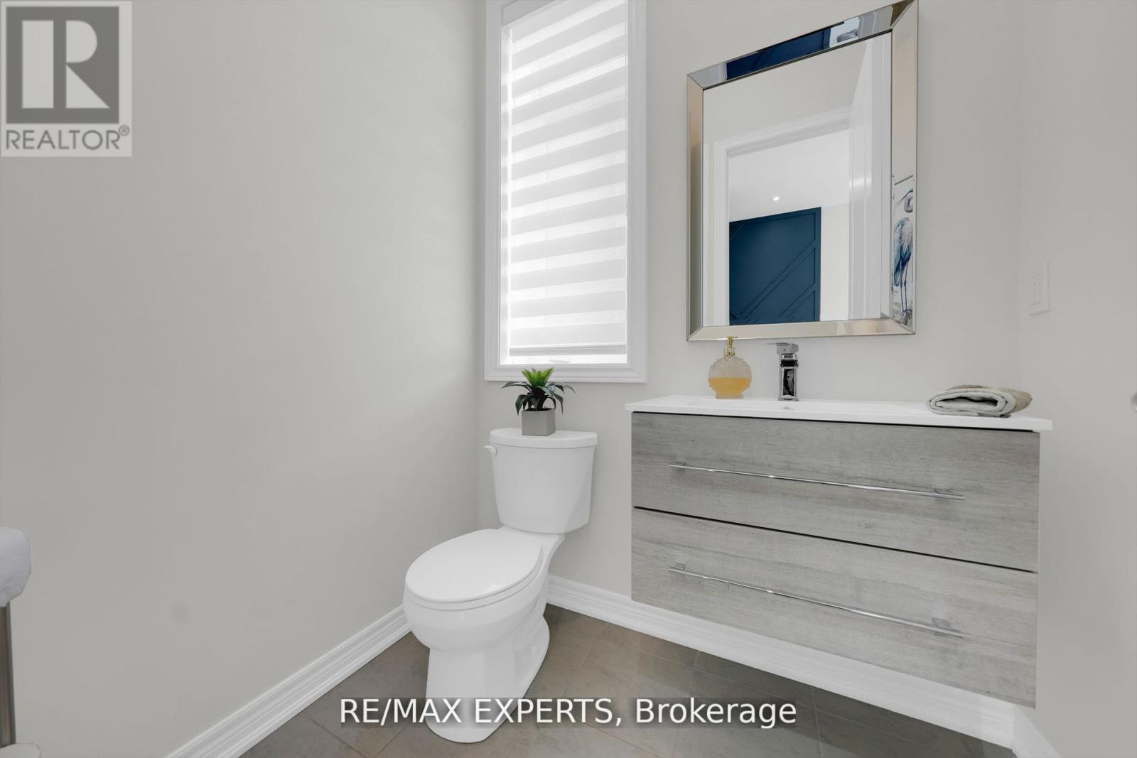 74 Ryerson Drive, Vaughan, Ontario  L4H 5C1 - Photo 9 - N12572428