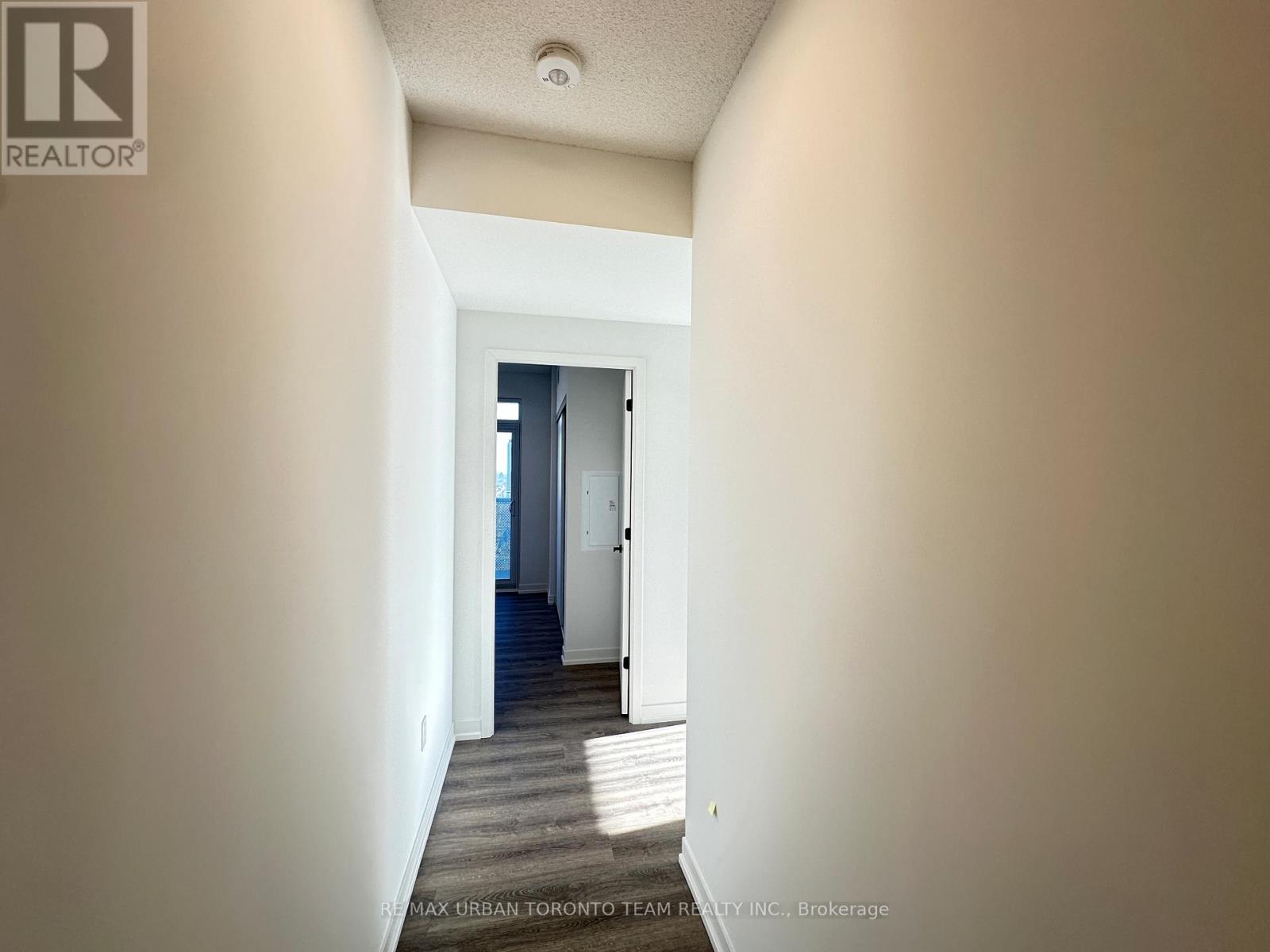 2509 - 8 Interchange Way, Vaughan, Ontario  L4K 5Z7 - Photo 4 - N12572512