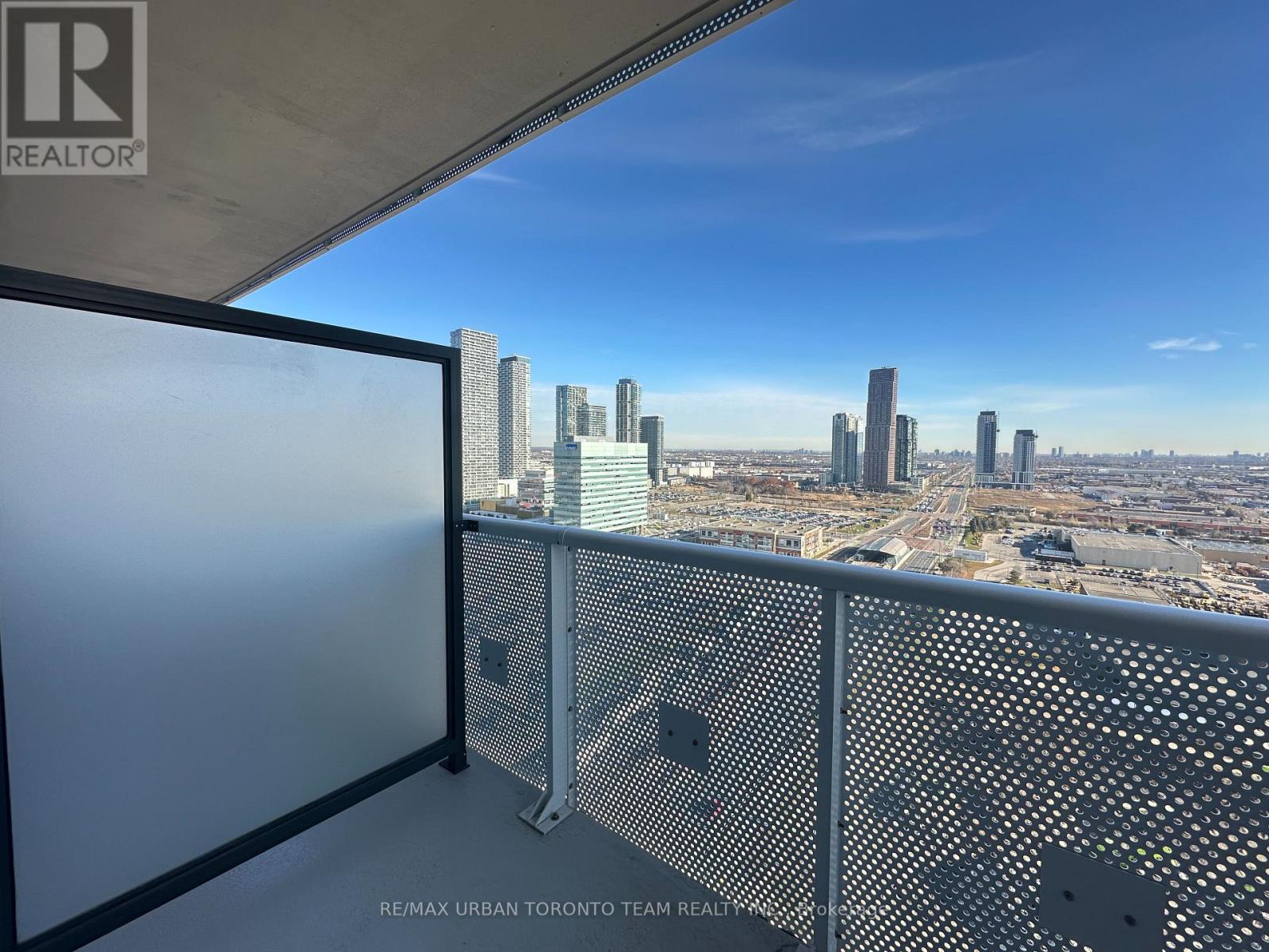 2509 - 8 Interchange Way, Vaughan, Ontario  L4K 5Z7 - Photo 9 - N12572512