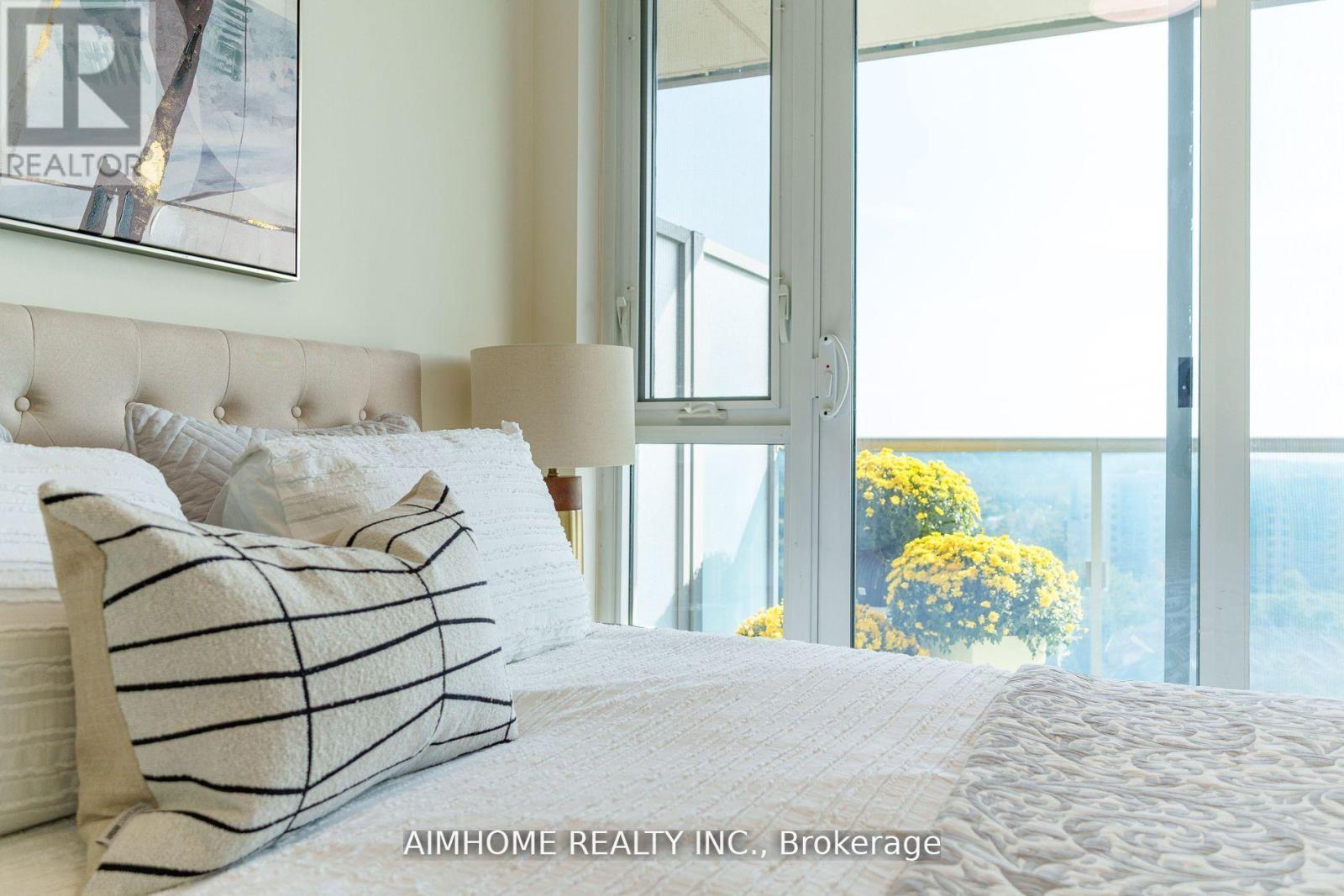 1202 - 9471 Yonge Street, Richmond Hill, Ontario  L4C 1V4 - Photo 11 - N12572548