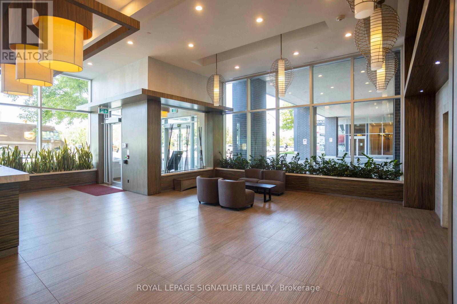 613 - 8763 Bayview Avenue, Richmond Hill, Ontario  L4B 3V1 - Photo 2 - N12572576