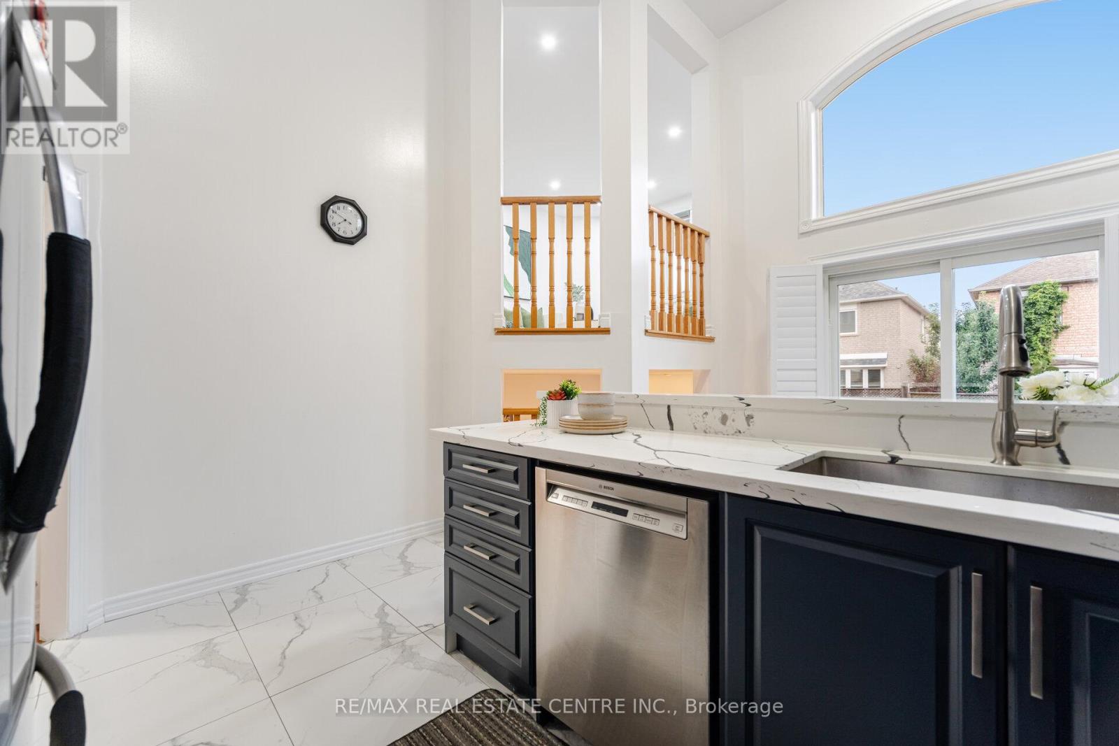 24 Futura Avenue, Richmond Hill, Ontario  L4S 1V2 - Photo 10 - N12572584