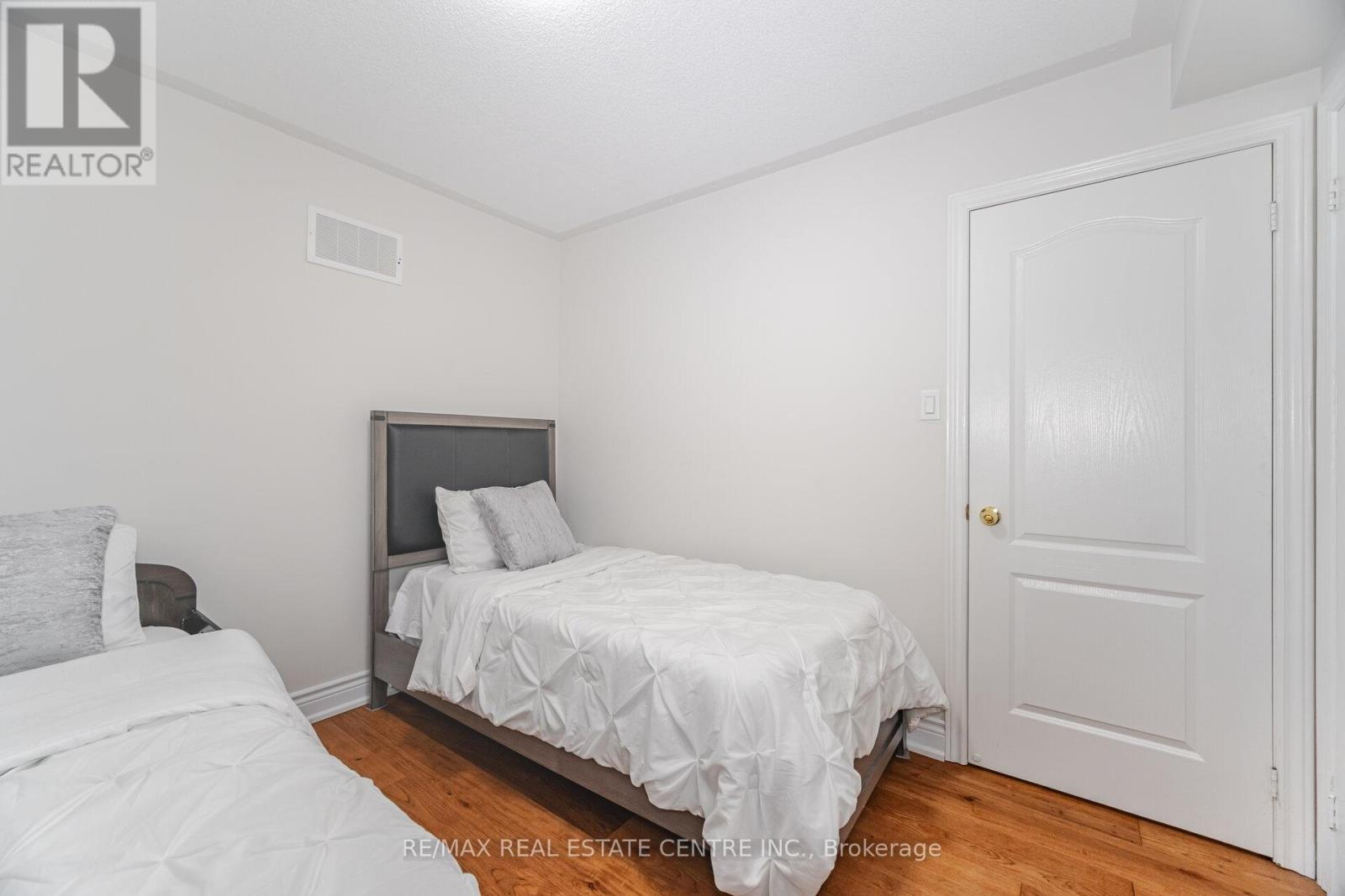 24 Futura Avenue, Richmond Hill, Ontario  L4S 1V2 - Photo 41 - N12572584