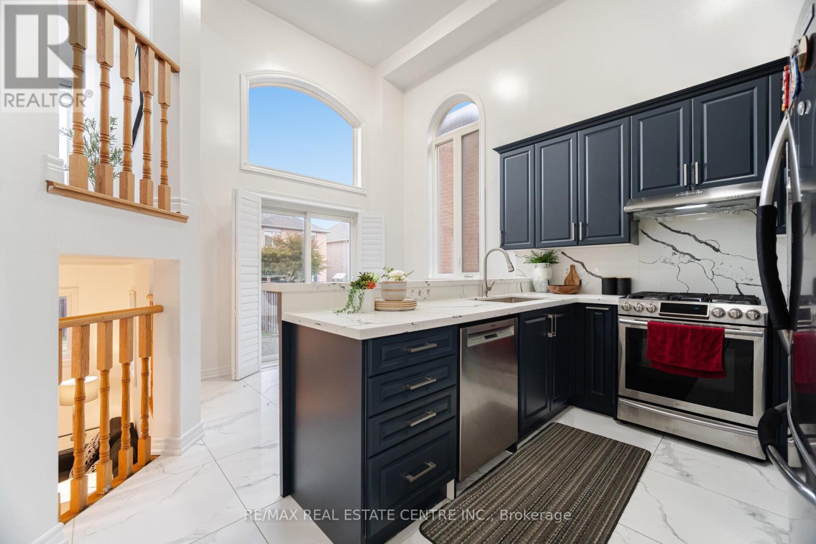 24 Futura Avenue, Richmond Hill, Ontario  L4S 1V2 - Photo 9 - N12572584