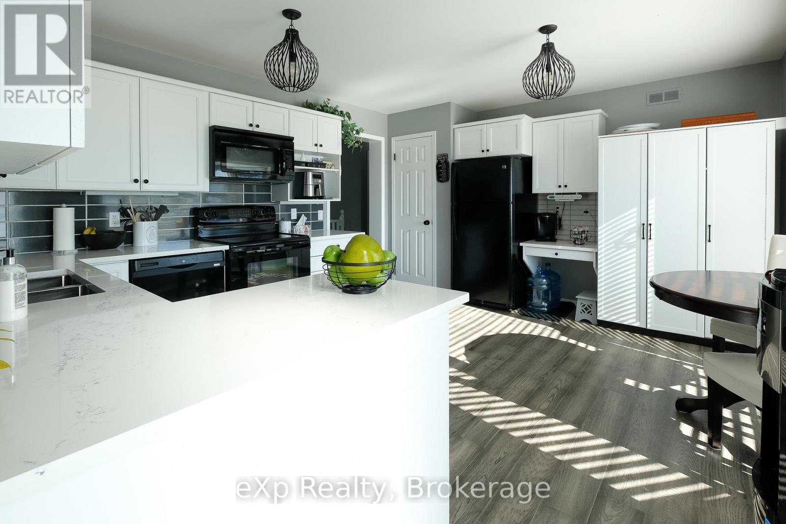 363912 18 Side Road, Meaford, Ontario  N0H 1B0 - Photo 15 - X12450171