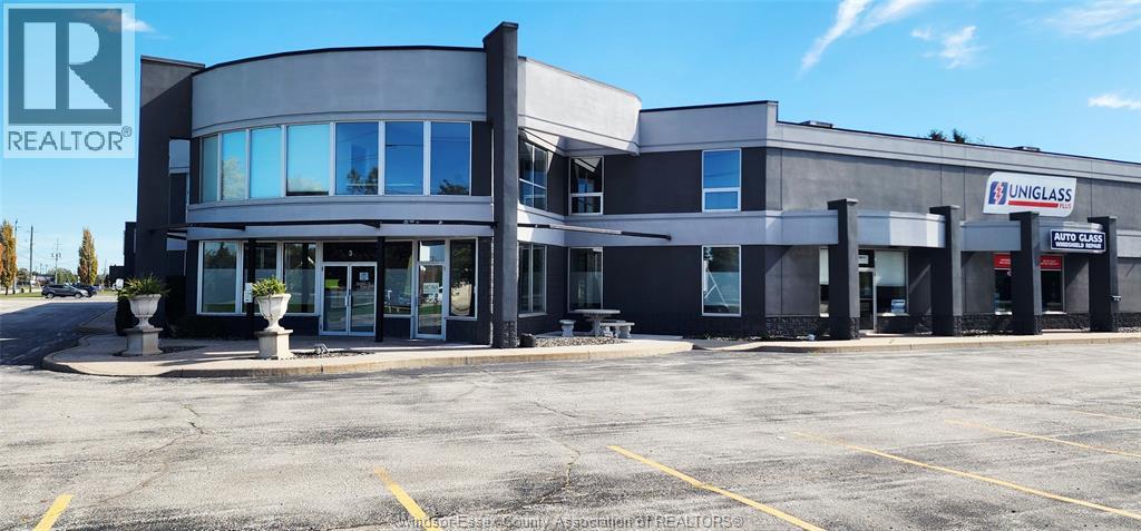 MLS# 25029481: 301 Croft DRIVE Unit# 1-5, Lakeshore, Canada